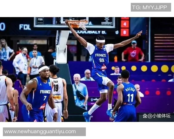 约维奇四年合同总值6240万第一年薪资1620万中间两年略微调整 约维奇四年合同总值6240万第一年薪资1620万中间两年略微调整