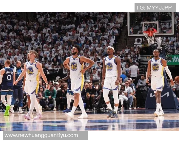 卡莱尔强调巴特勒与库明加组合需全力以赴应对高强度对抗挑战 卡莱尔强调巴特勒与库明加组合需全力以赴应对高强度对抗挑战