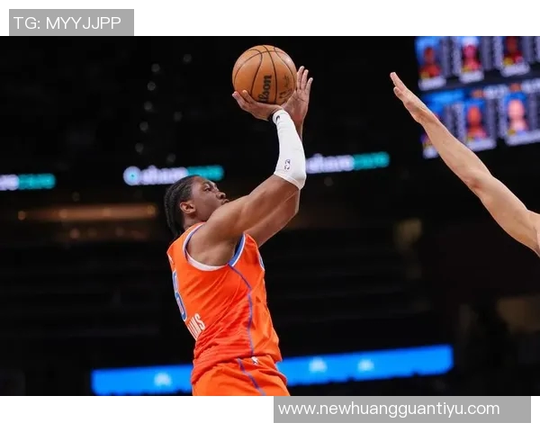 小莫布里表现起伏9投4中贡献14分6篮板6助攻1盖帽 小莫布里表现起伏9投4中贡献14分6篮板6助攻1盖帽